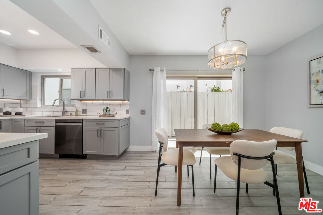 1504 Berkeley St Unit: D