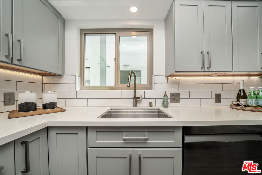 1504 Berkeley St Unit: D