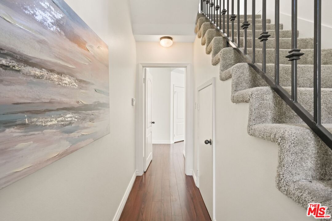10924 Bloomfield St Unit: 2