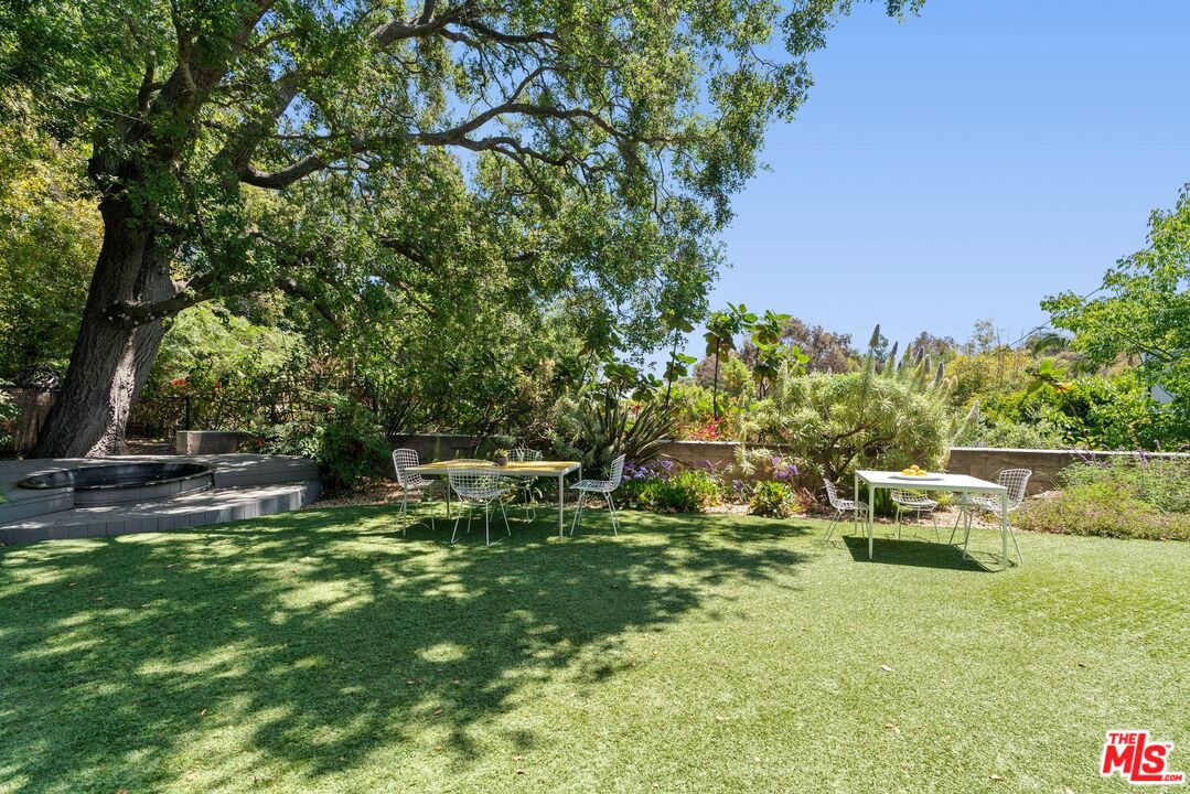 810 Bramble Way