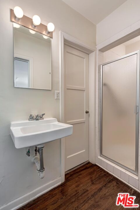 1591 Sunset Plaza Dr