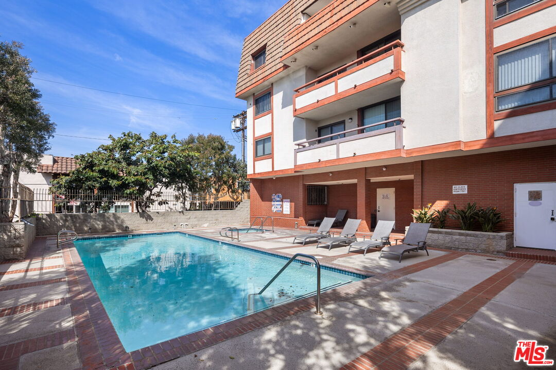 8828 Pershing Dr Unit: 313