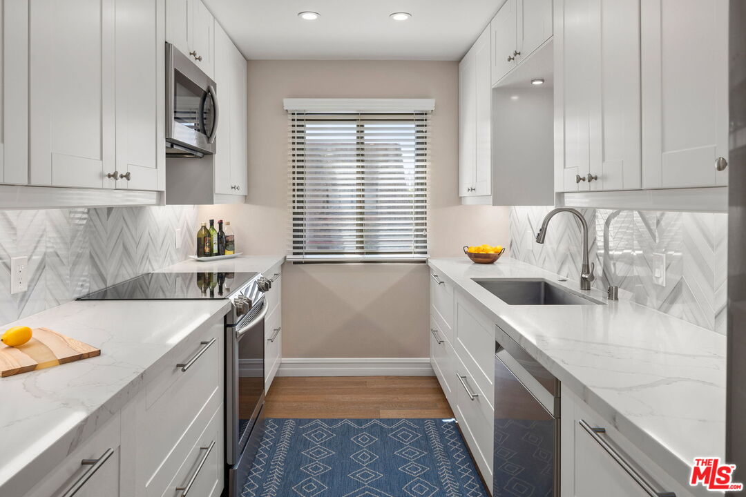 8828 Pershing Dr Unit: 313