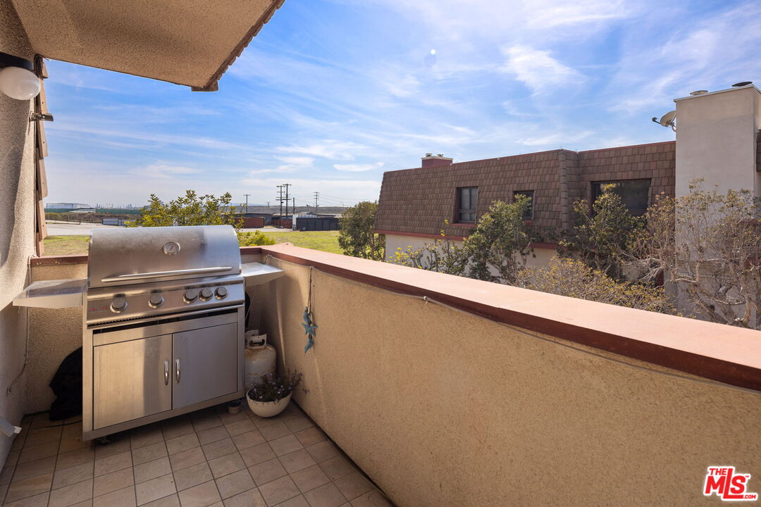 8828 Pershing Dr Unit: 313