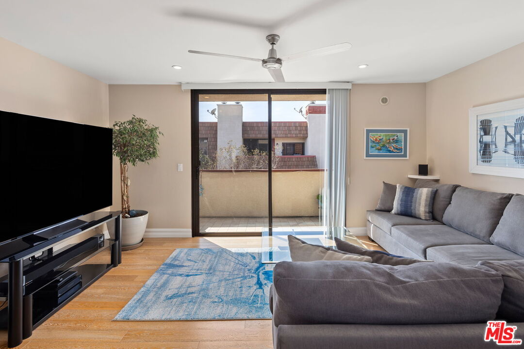 8828 Pershing Dr Unit: 313