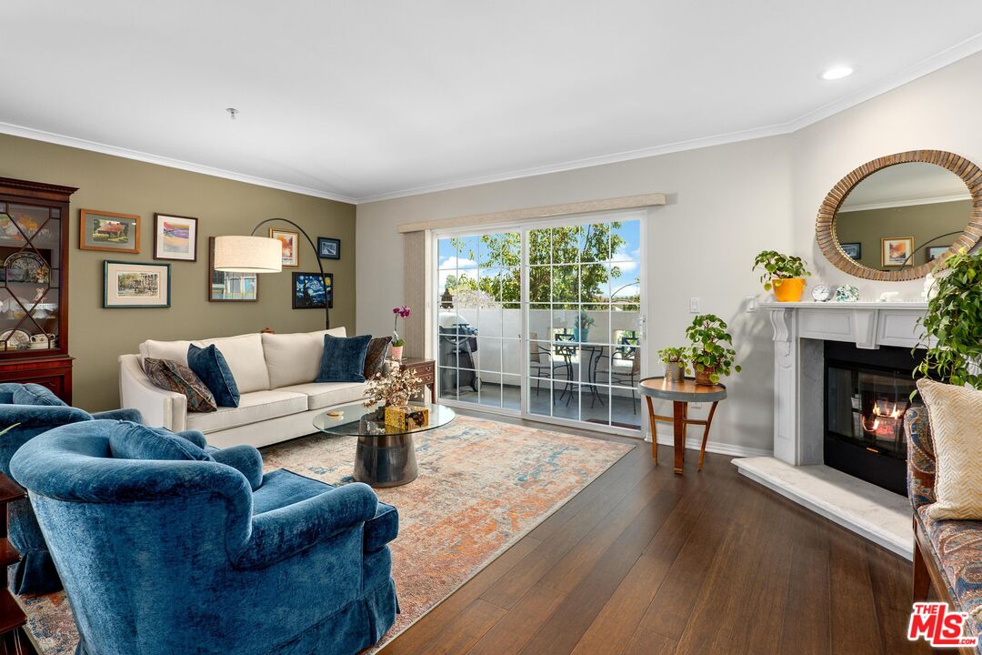 1948 Malcolm Ave Unit: 303