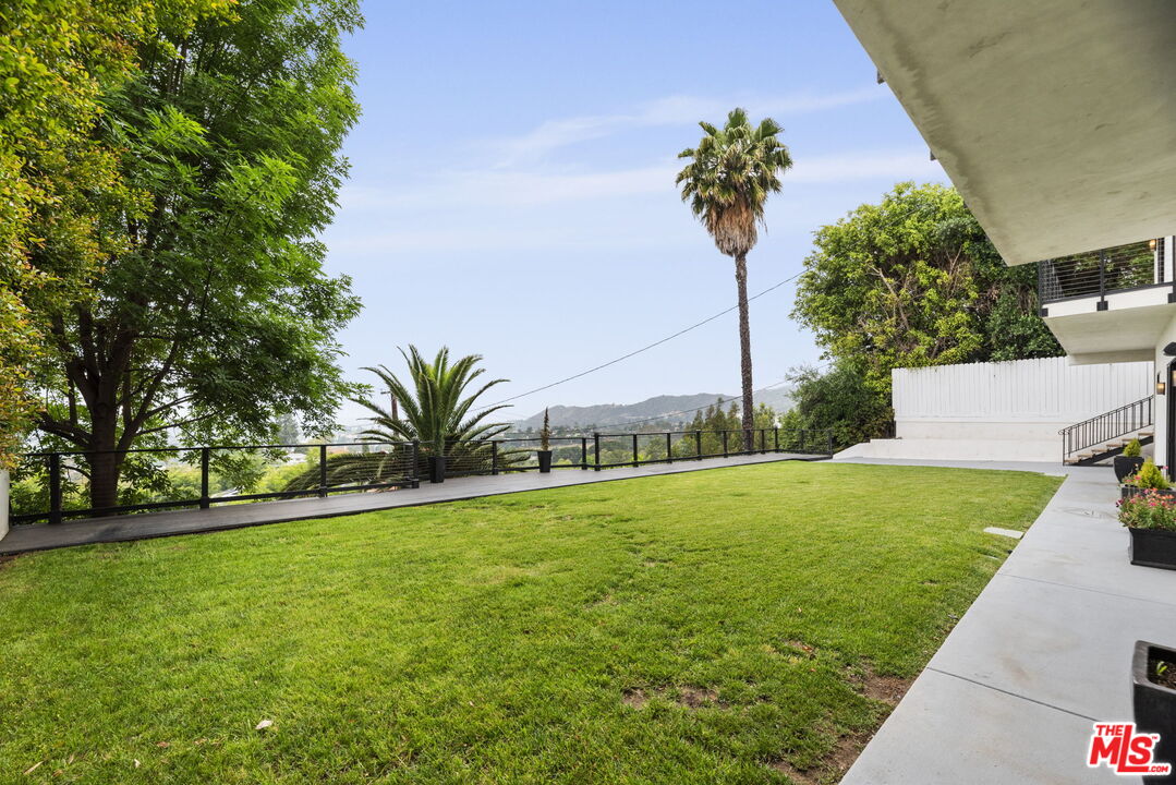 105 Sequoia Dr