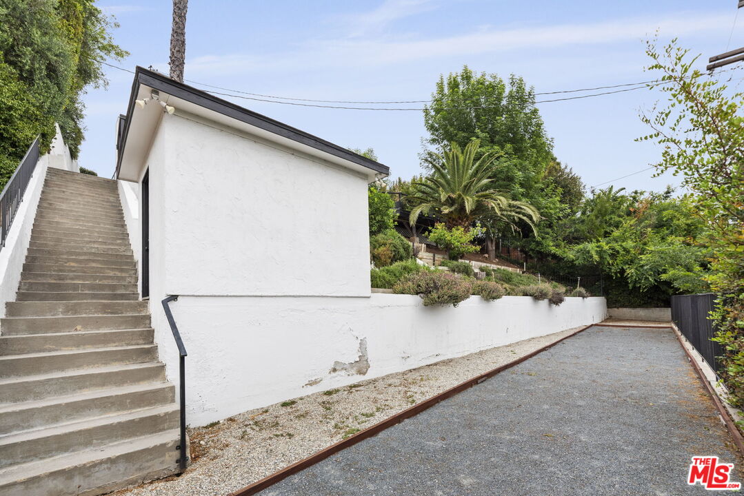 105 Sequoia Dr