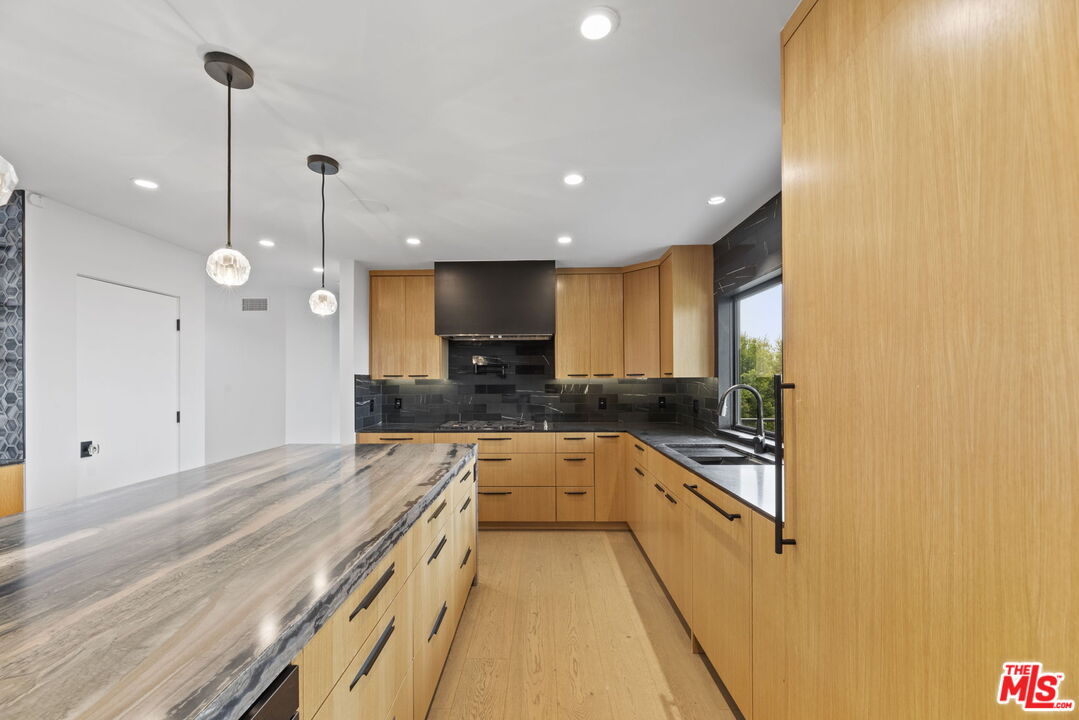 105 Sequoia Dr