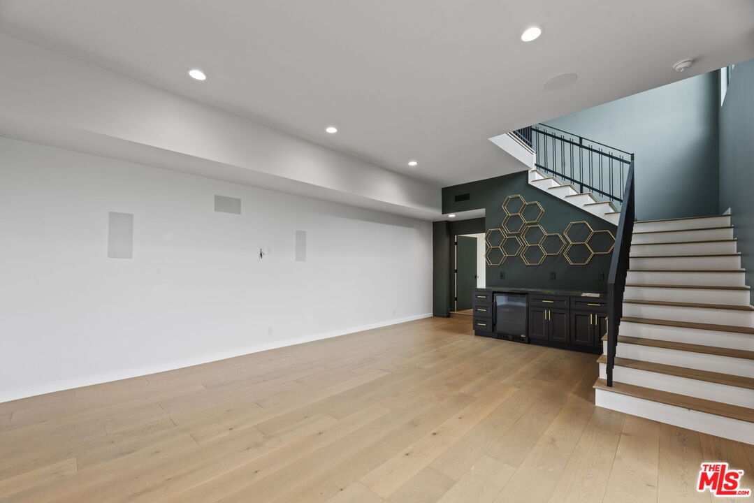 105 Sequoia Dr