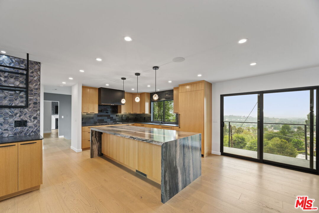 105 Sequoia Dr