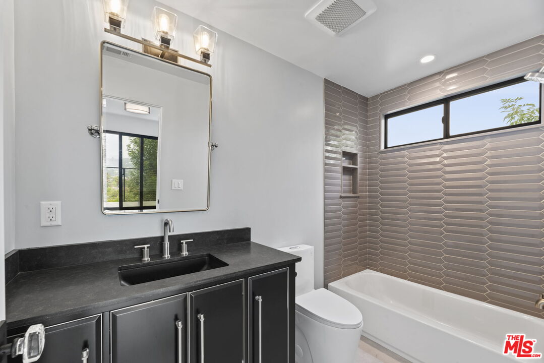 105 Sequoia Dr
