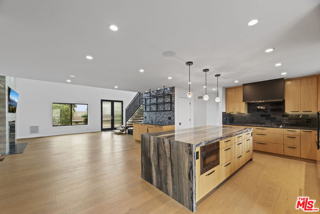 105 Sequoia Dr
