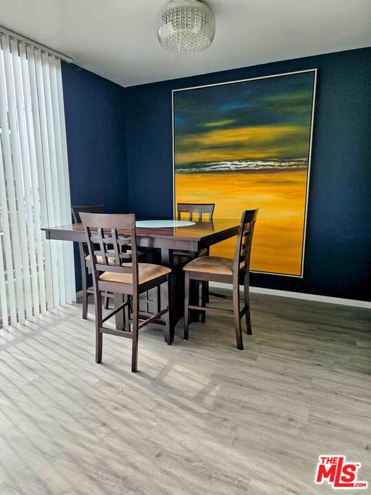 100 S Doheny Dr Unit: 422