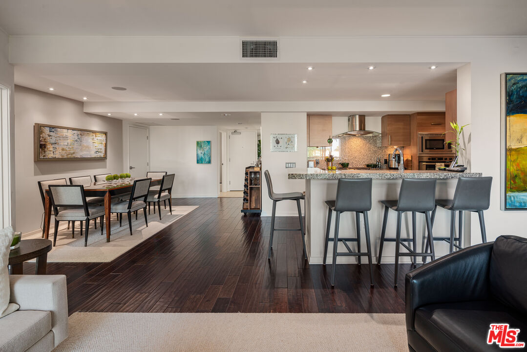 13650 Marina Pointe Dr Unit: 509