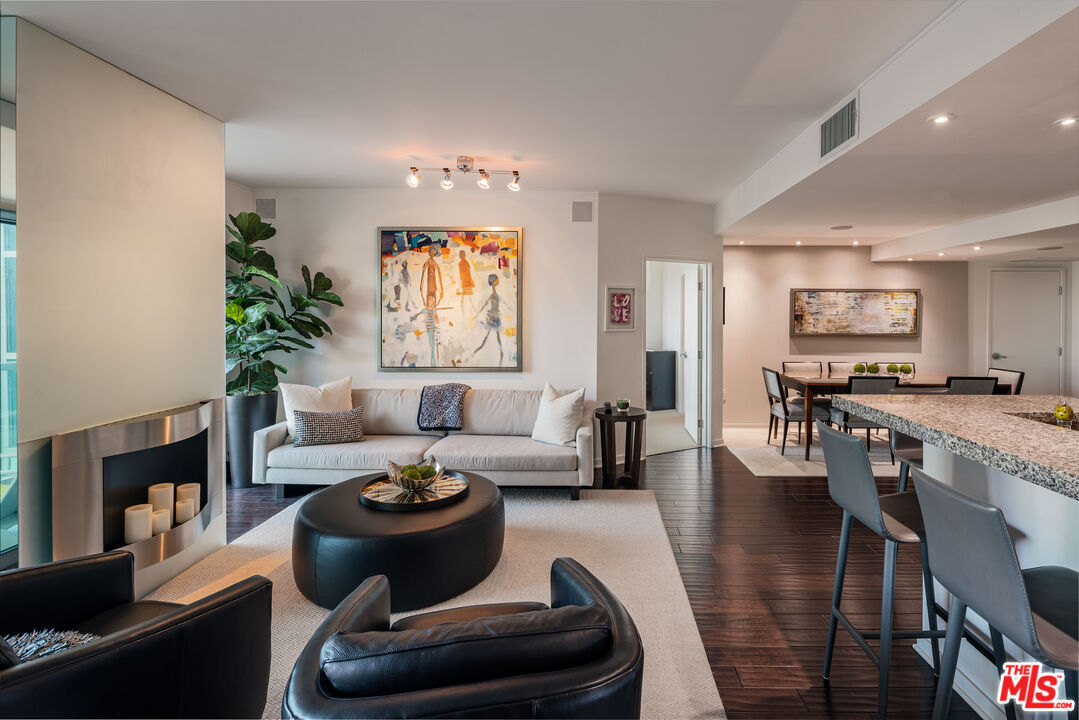 13650 Marina Pointe Dr Unit: 509