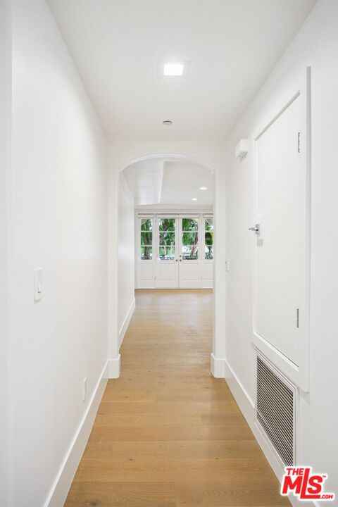 1861 Veteran Ave Unit: 101