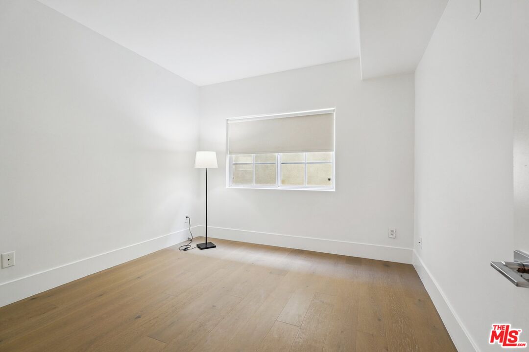 1861 Veteran Ave Unit: 101