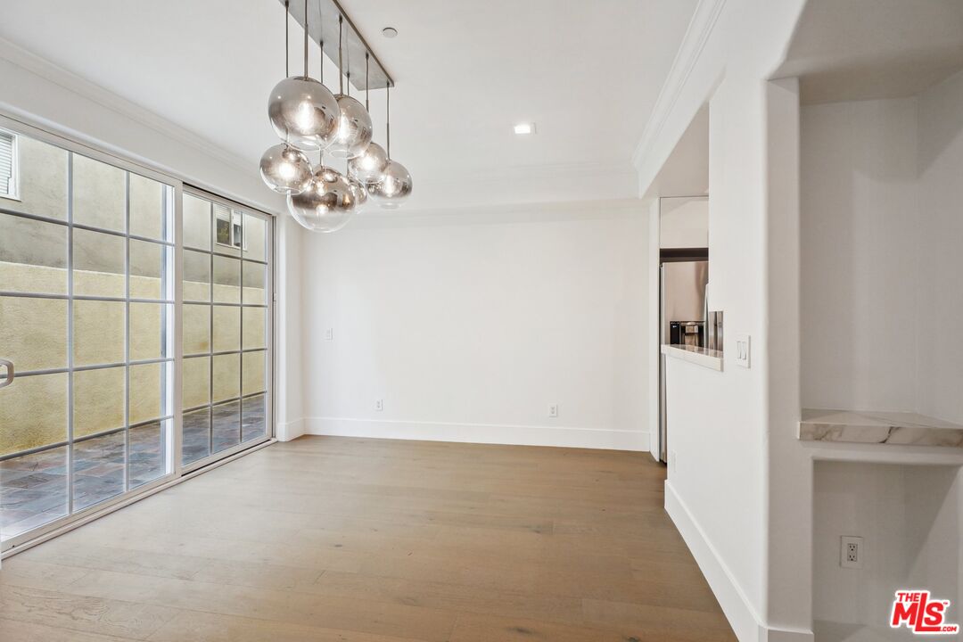 1861 Veteran Ave Unit: 101