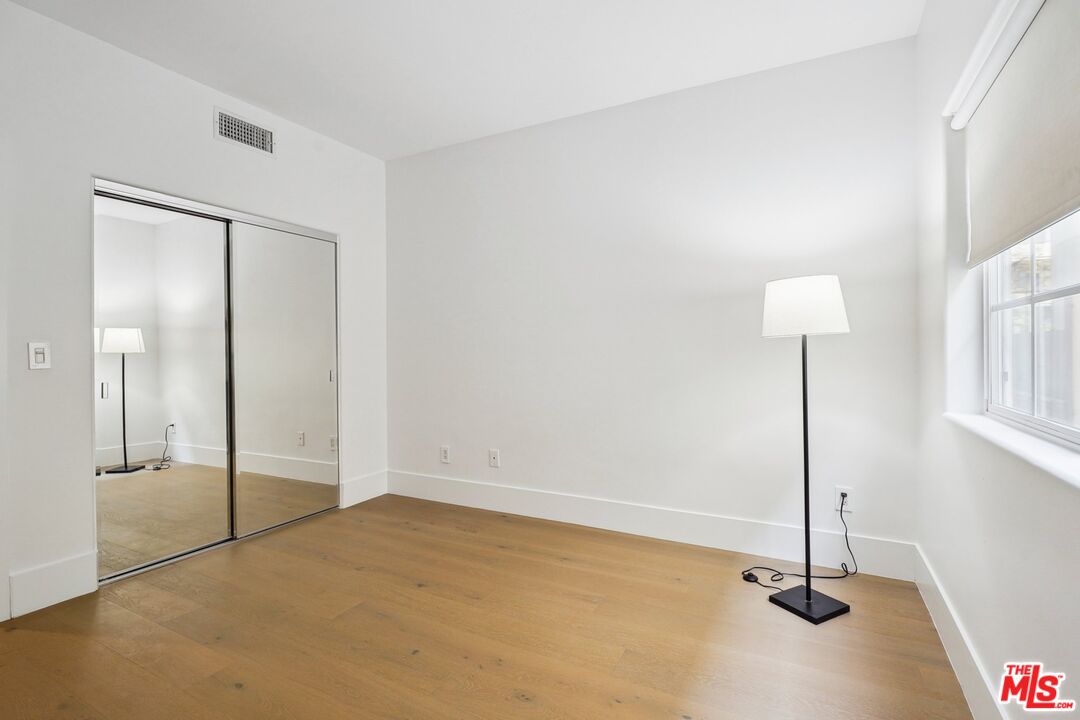 1861 Veteran Ave Unit: 101