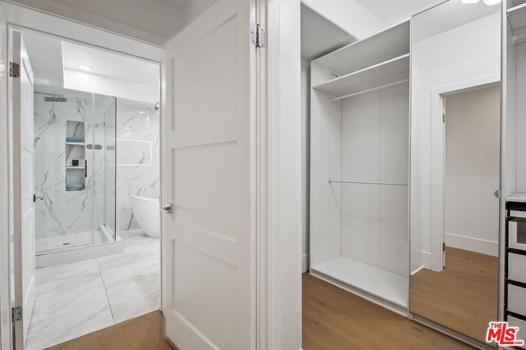 1861 Veteran Ave Unit: 101