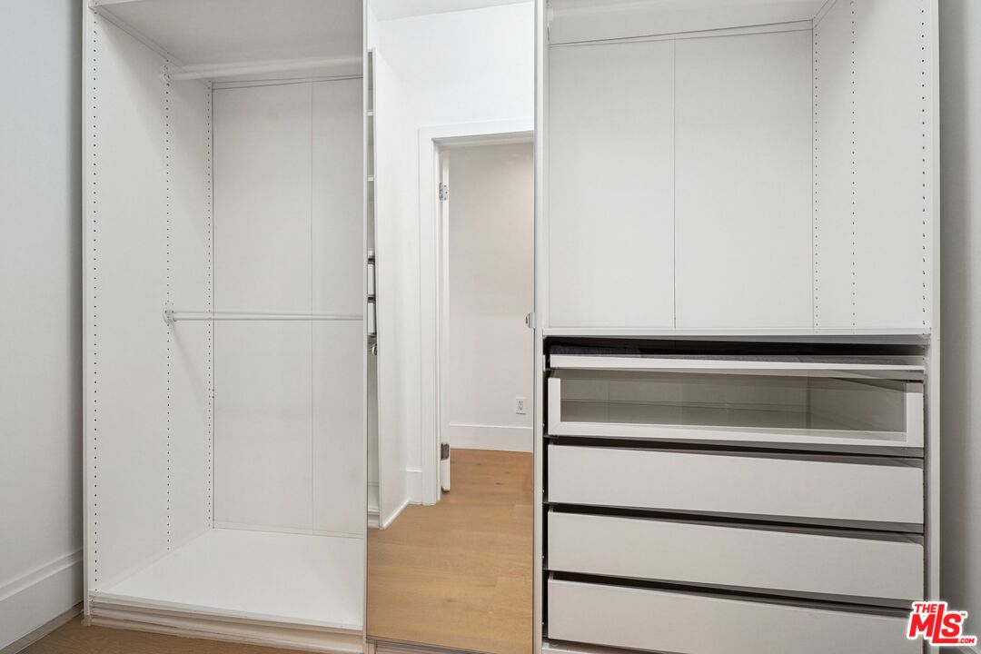 1861 Veteran Ave Unit: 101