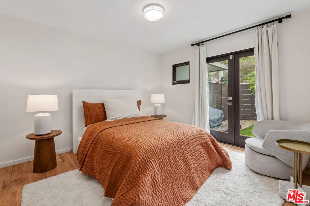 25143 Malibu Rd