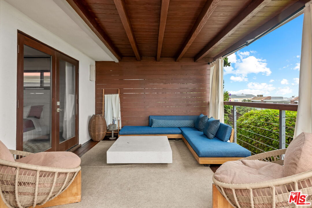 25143 Malibu Rd