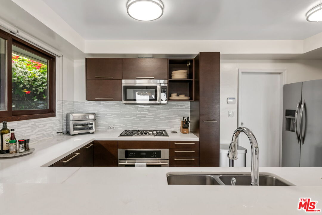 25143 Malibu Rd