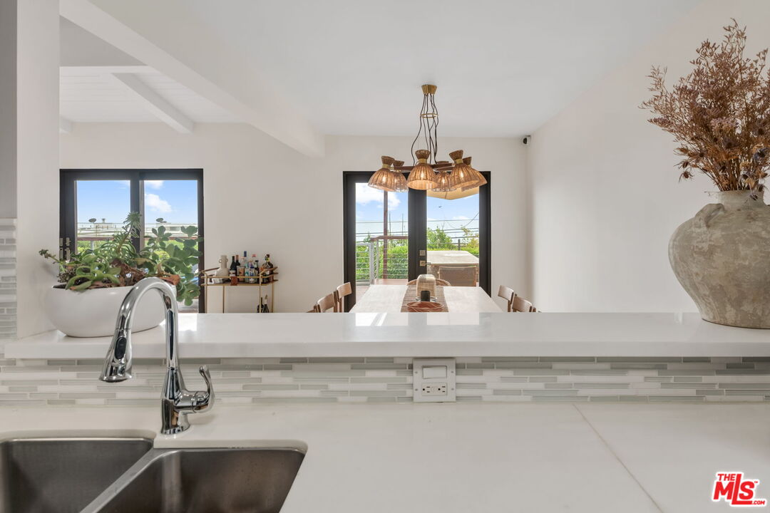 25143 Malibu Rd