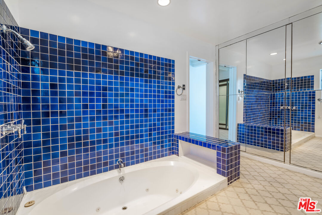 3711 OCEAN FRONT Unit: 3
