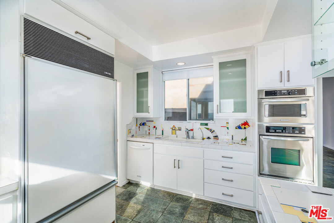 3711 OCEAN FRONT Unit: 3