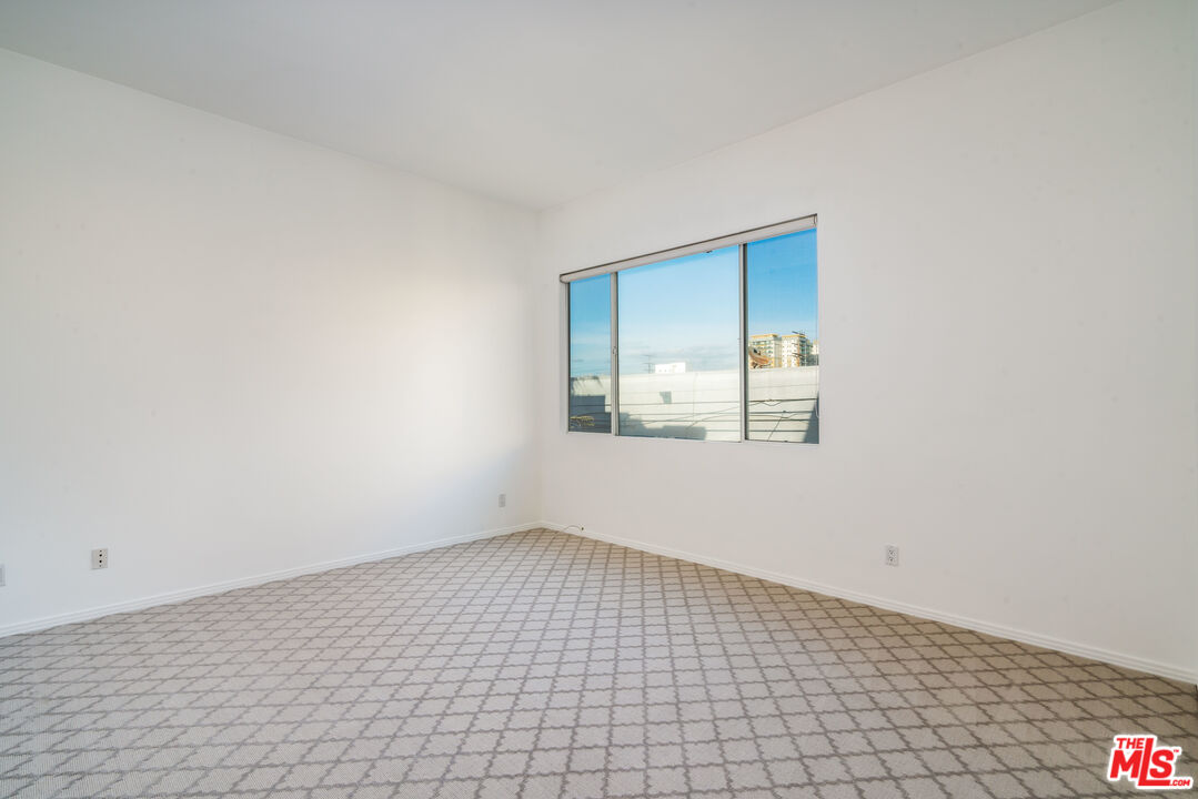 3711 OCEAN FRONT Unit: 3