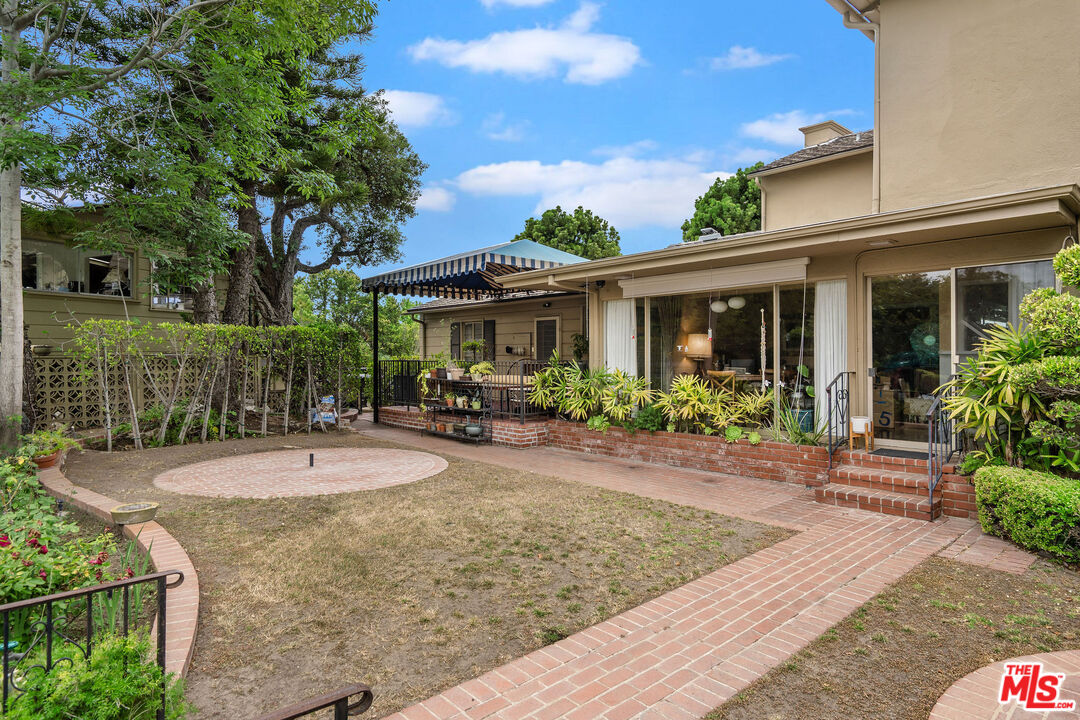 570 S Beverly Glen Blvd