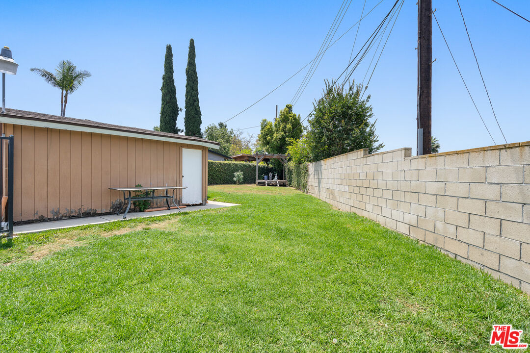 1103 Novarro St