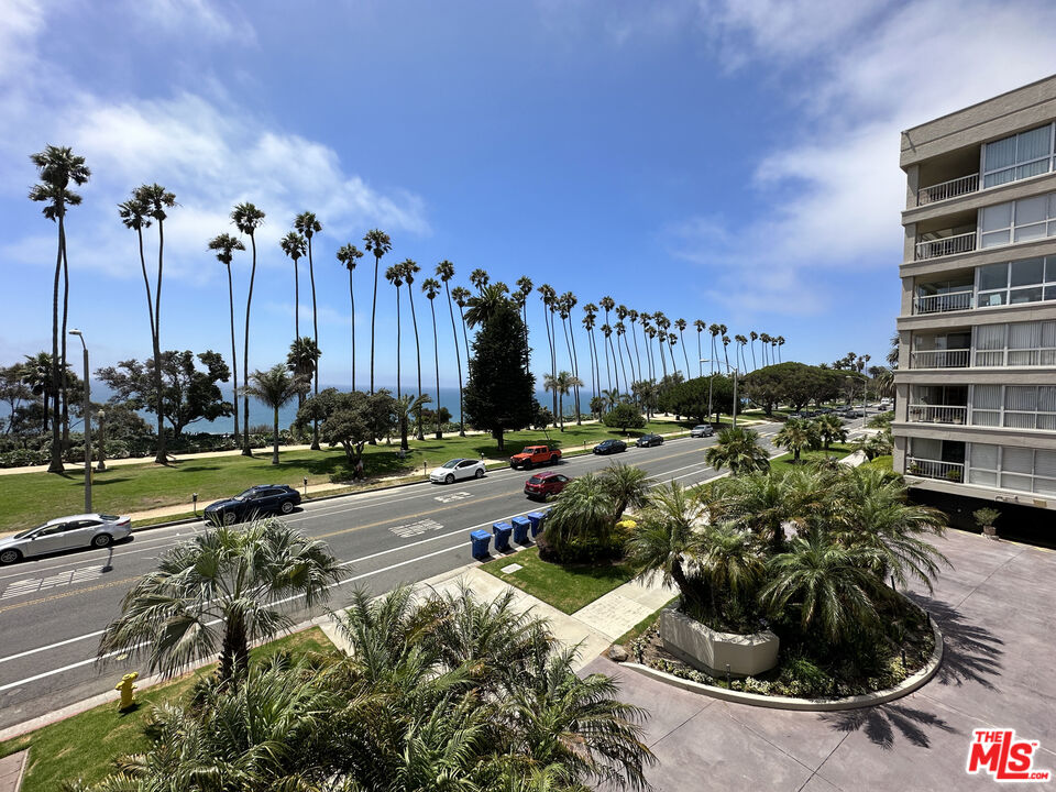 515 Ocean Ave Unit: 402S