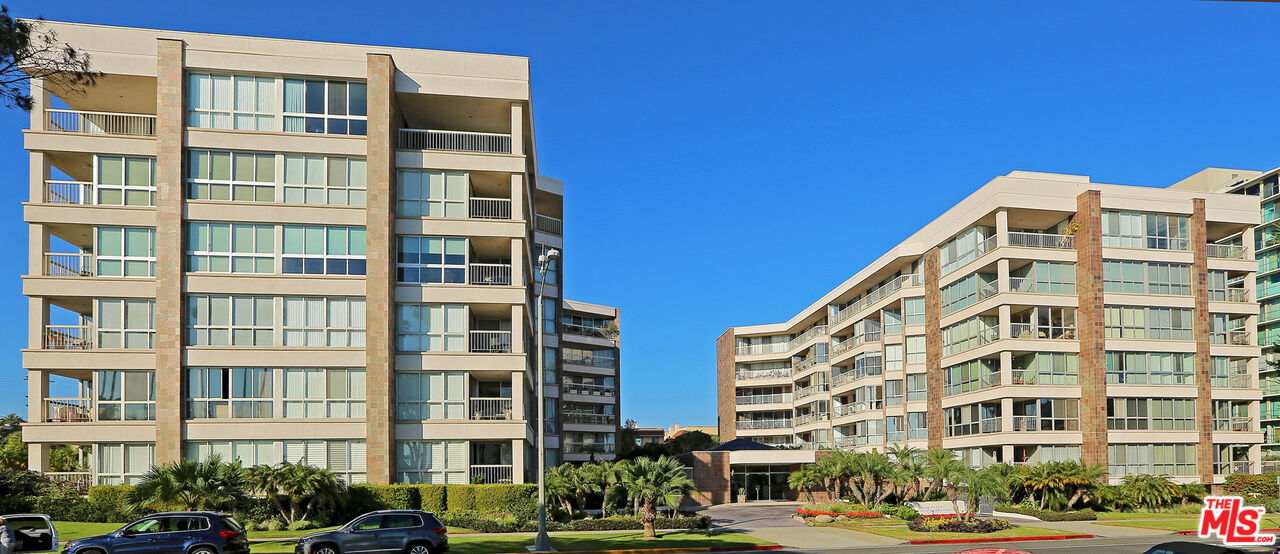 515 Ocean Ave Unit: 402S