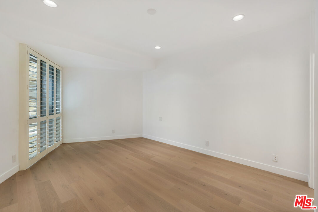 515 Ocean Ave Unit: 402S