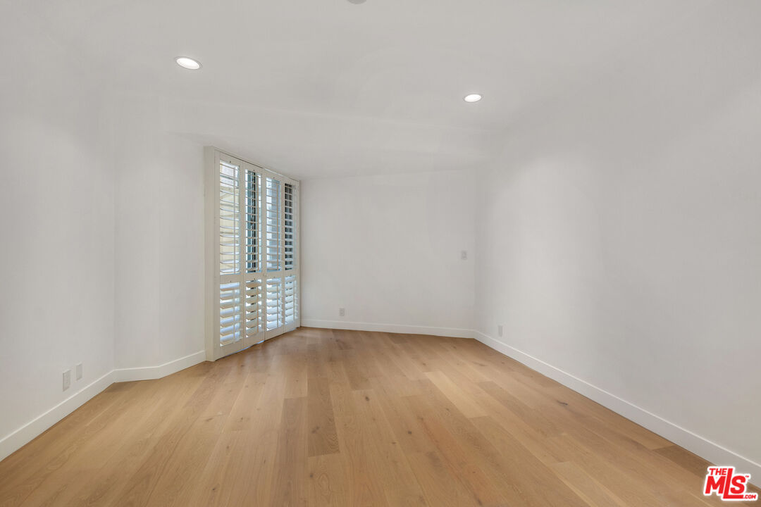 515 Ocean Ave Unit: 402S