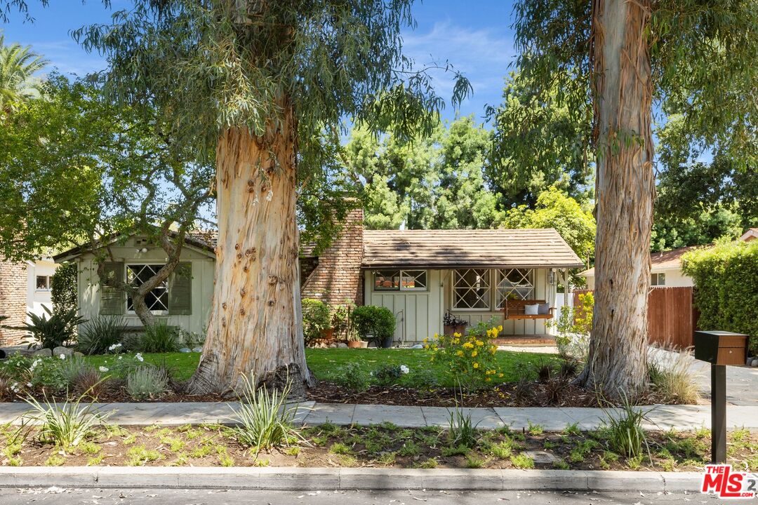 21315 Ibanez Ave
