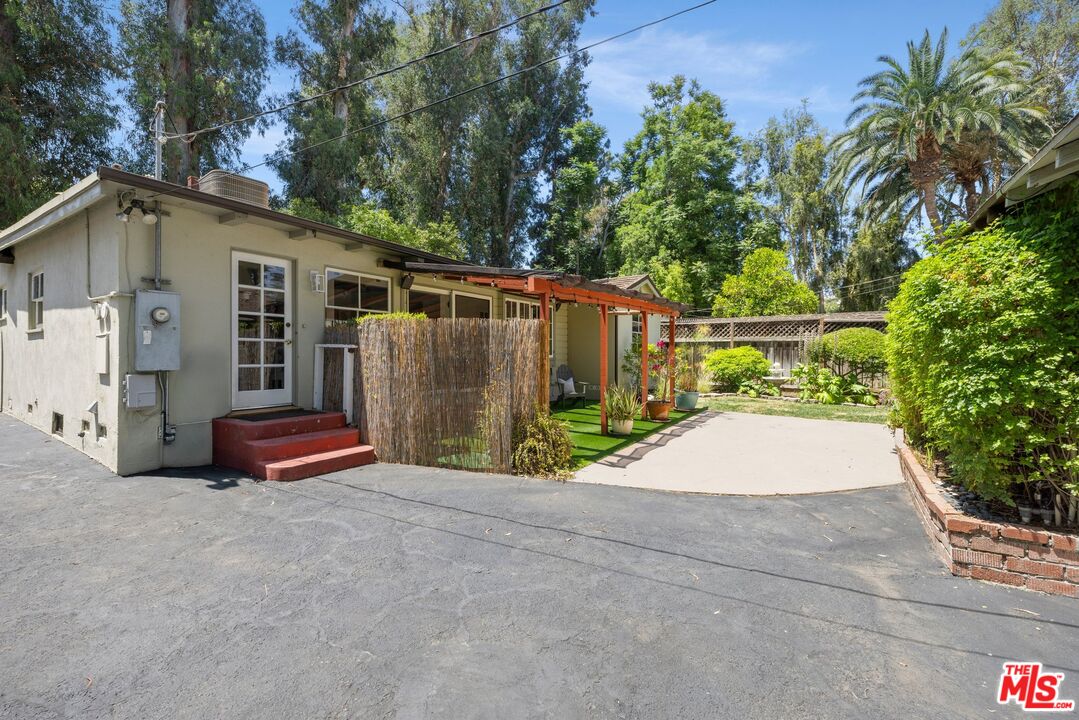 21315 Ibanez Ave