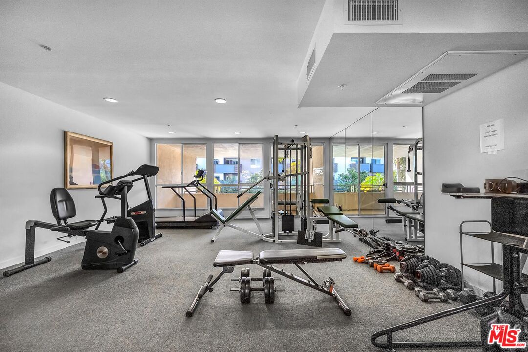 1222 S Westgate Ave Unit: 103