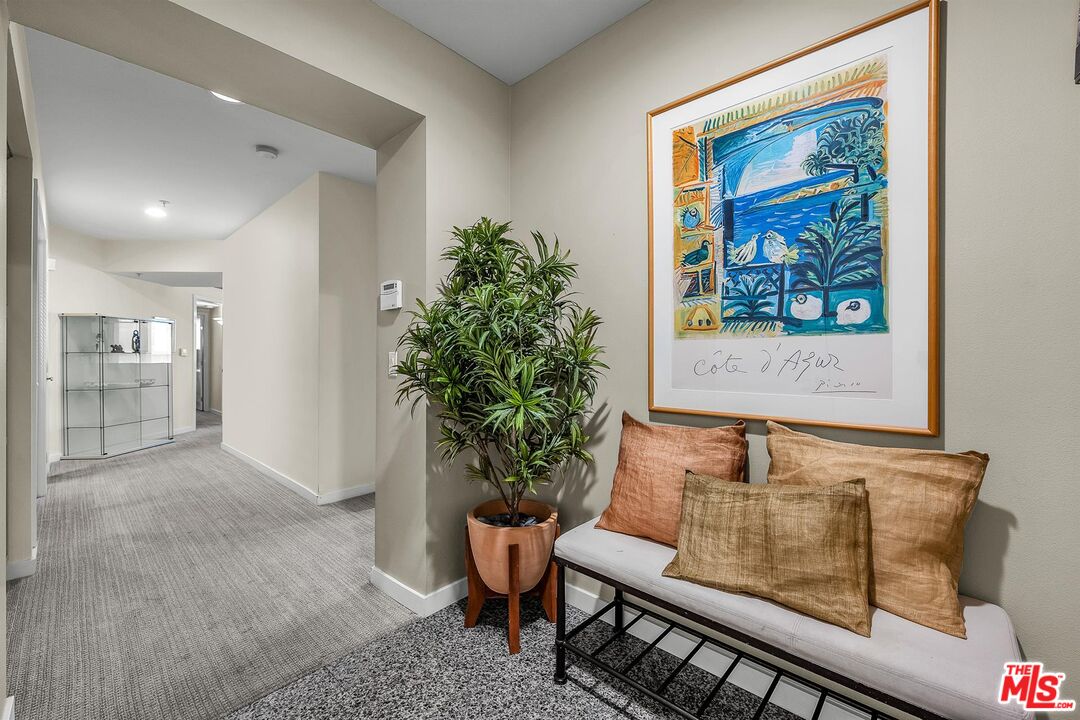 1222 S Westgate Ave Unit: 103