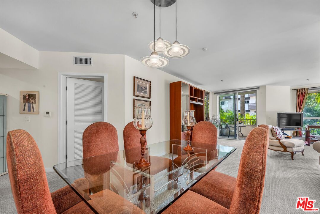 1222 S Westgate Ave Unit: 103