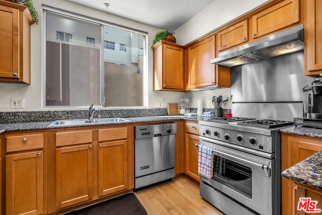 1222 S Westgate Ave Unit: 103