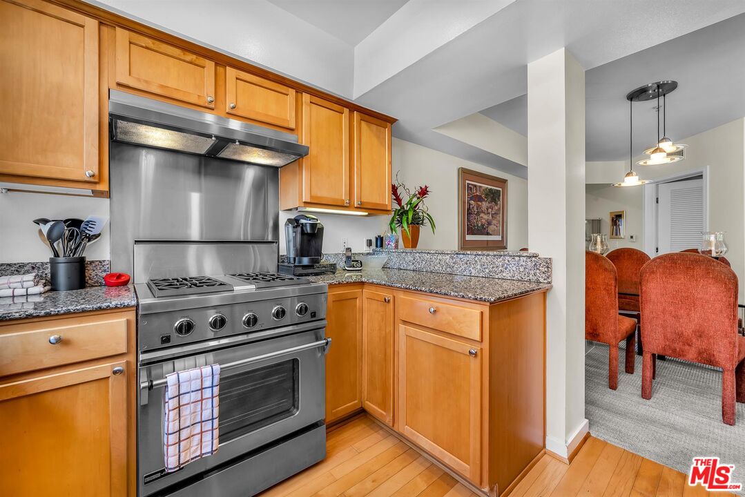 1222 S Westgate Ave Unit: 103