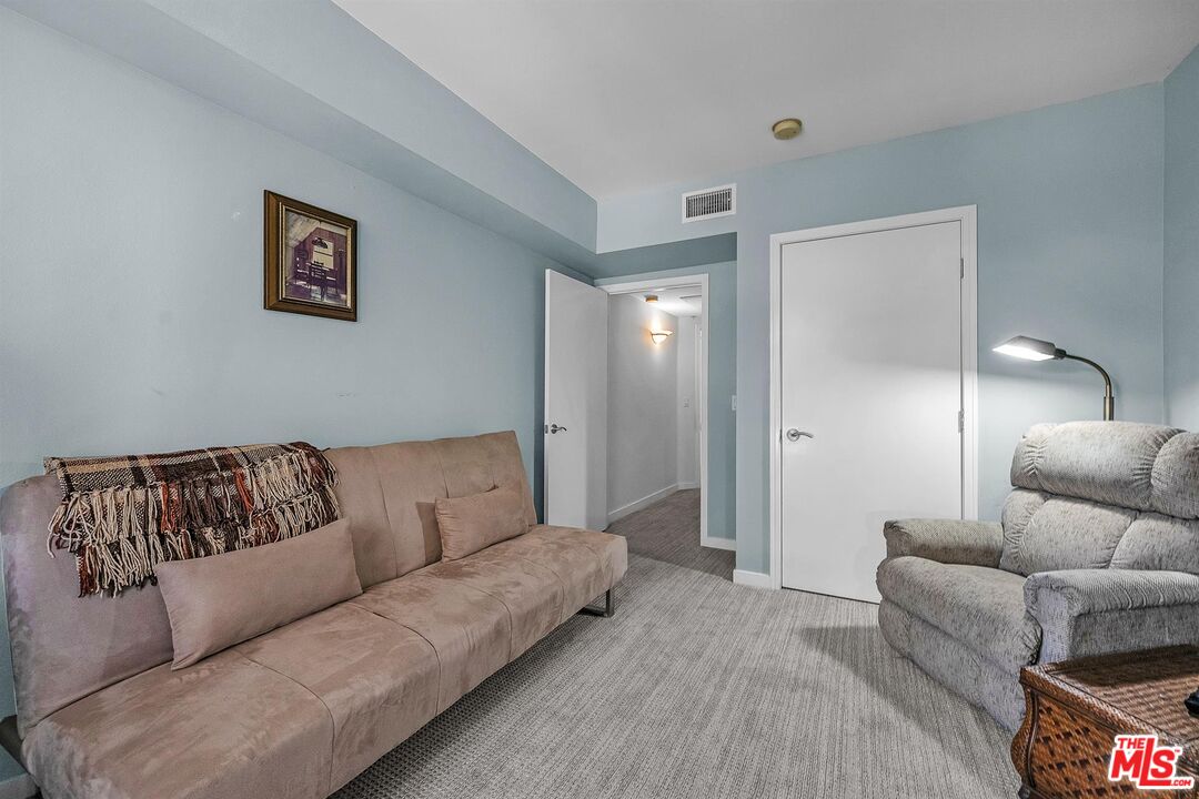 1222 S Westgate Ave Unit: 103