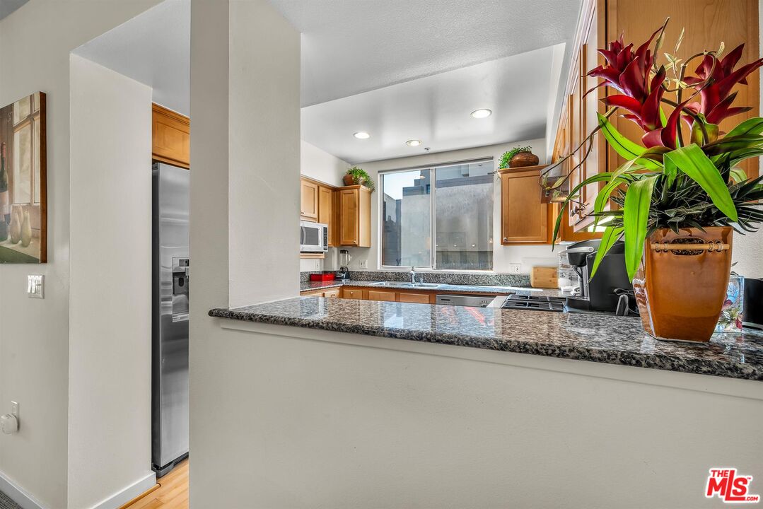 1222 S Westgate Ave Unit: 103