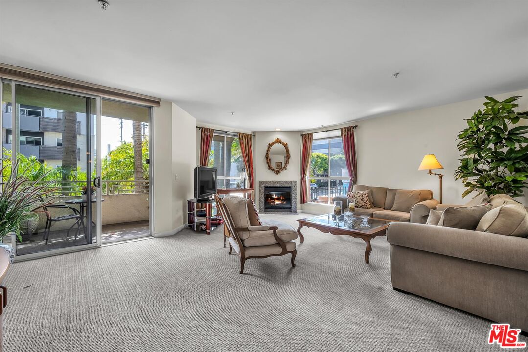 1222 S Westgate Ave Unit: 103