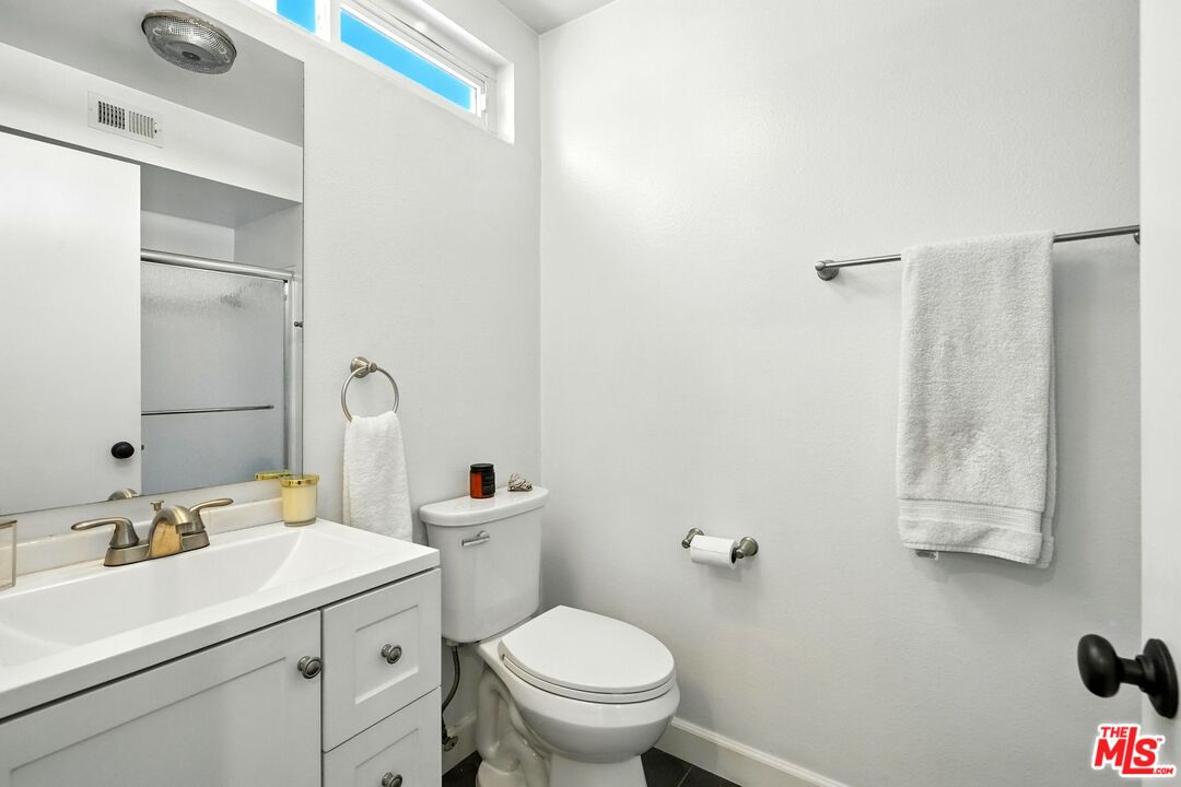13012 Valleyheart Dr Unit: 6